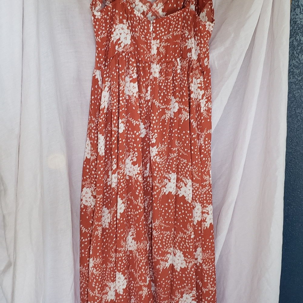 Simplee Rust and White Floral Dress. Medium. Light Weight. Ankle Length. Summer - Picture 4 of 8